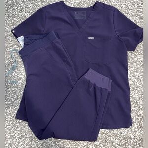 Figs Purple Shadow Scrub Set